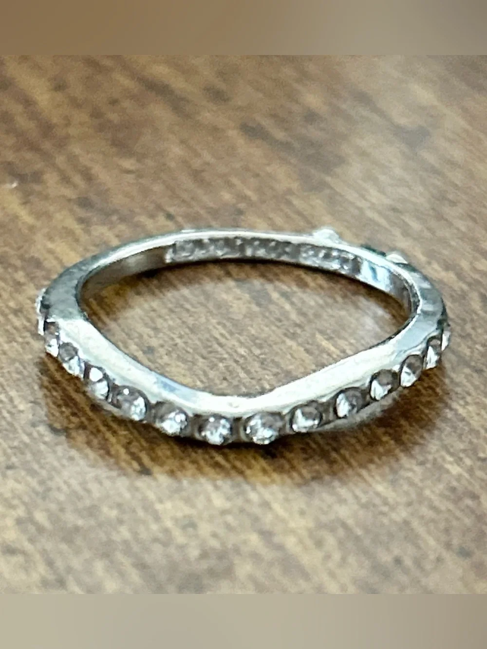 Silver Toned Wavy Rhinestone Accent Ring Size: 5.75  (NWOT)